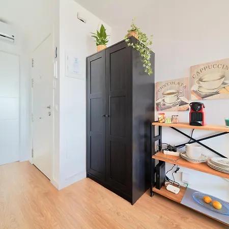 La Casita De La Carihuela * Torremolinos